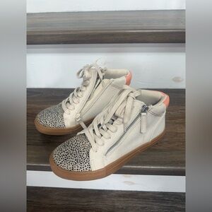 Universal Thread - Tan/Neutral Spotted High Top Sneaker - Size 7.5